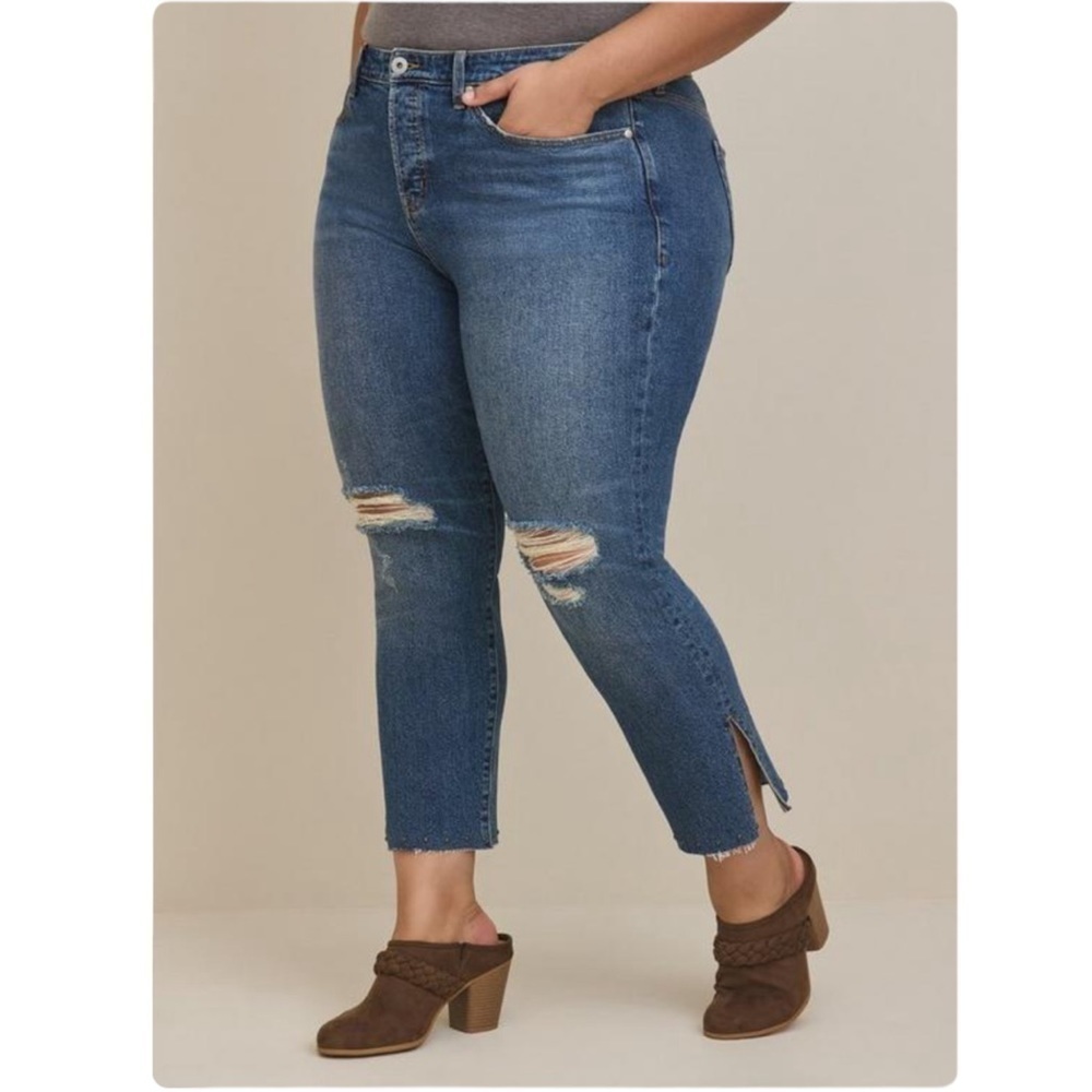 Torrid Jeans BUTTON FLY 24R Denim High Rise Straight Leg Studded Raw Hem Women’s